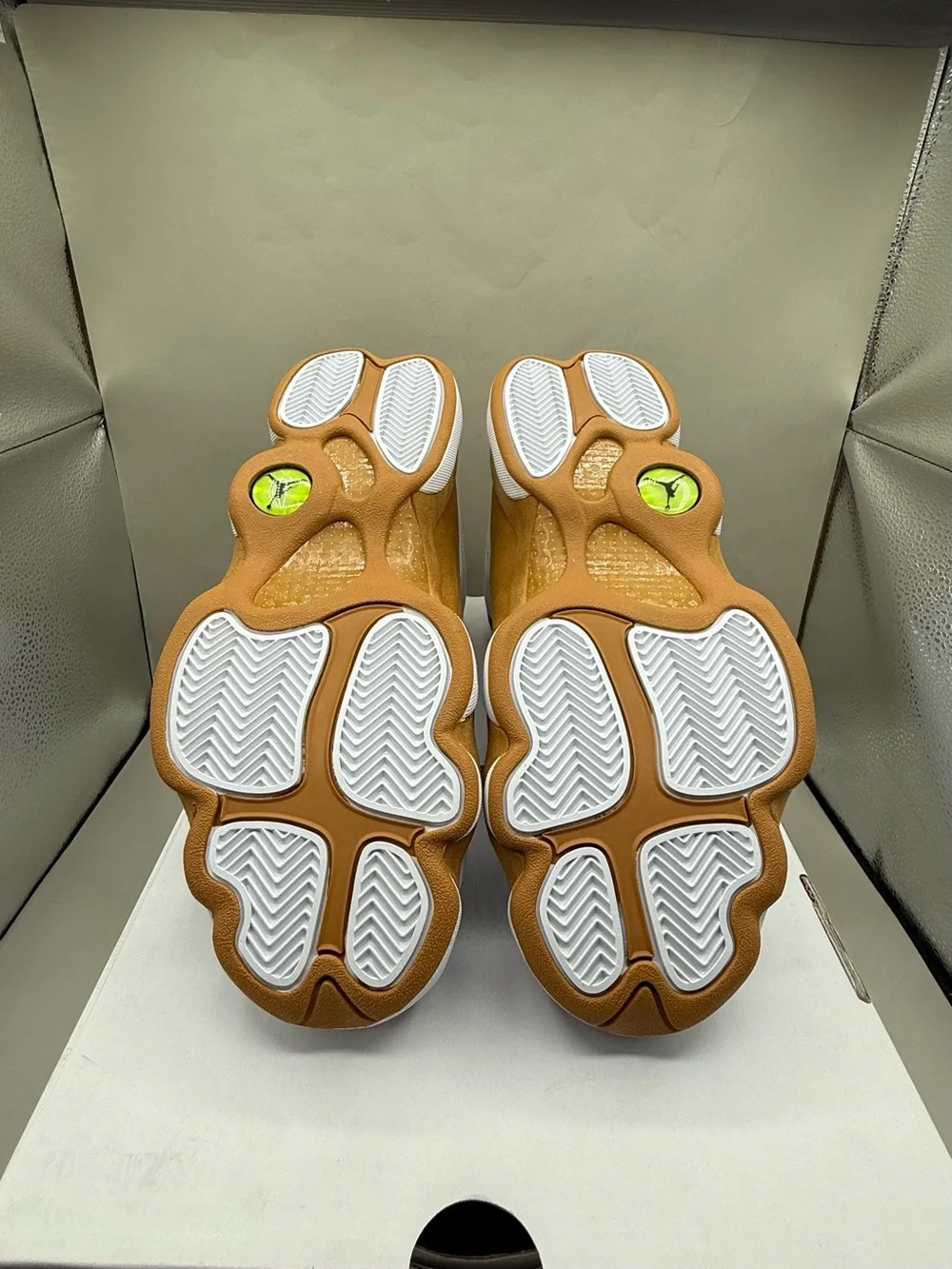 Authentic 2023 Jordan 13 Retro Wheat Men Size 10.5 Brand New
